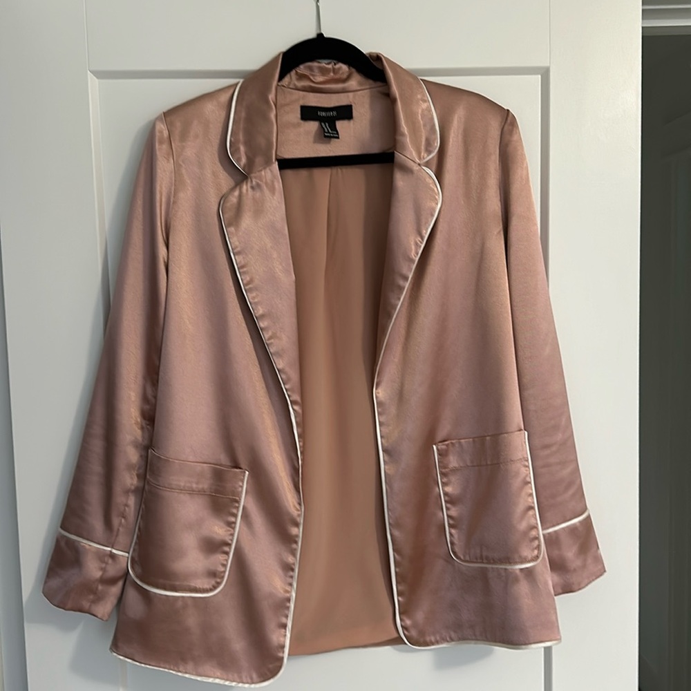 Forever 21 Pink Satin blazer size M